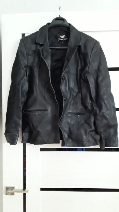 Пиджак кожаный женский