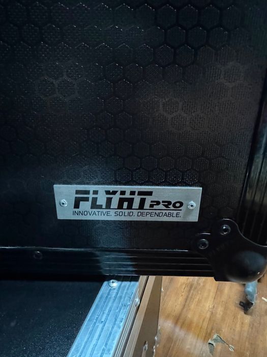 Rack ,cutie ,case consola Flyht Pro Denon DJ SC Live 4