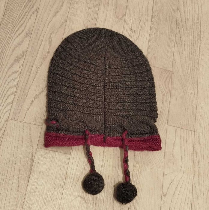 вязаная теплая шапка