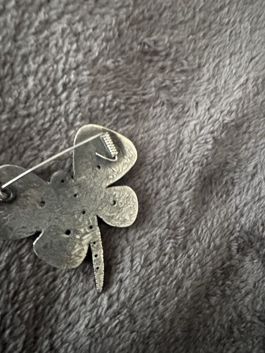 Дизайнерски луксозни брошки