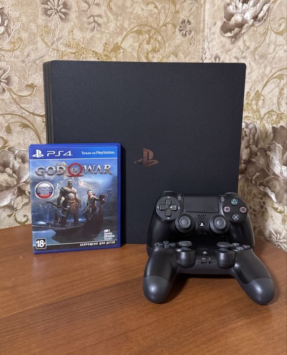 Продаю Sony Playstation 4 Pro
