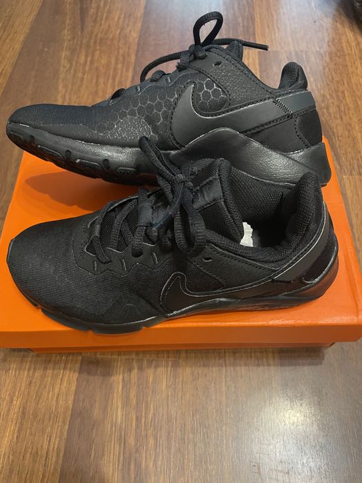 Дамски маратонки NIKE