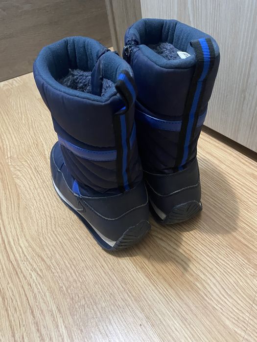 Продам зимние сапоги