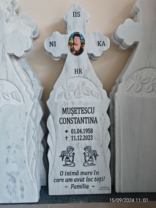 Gravare Monumente funerare - Cruci din marmura
