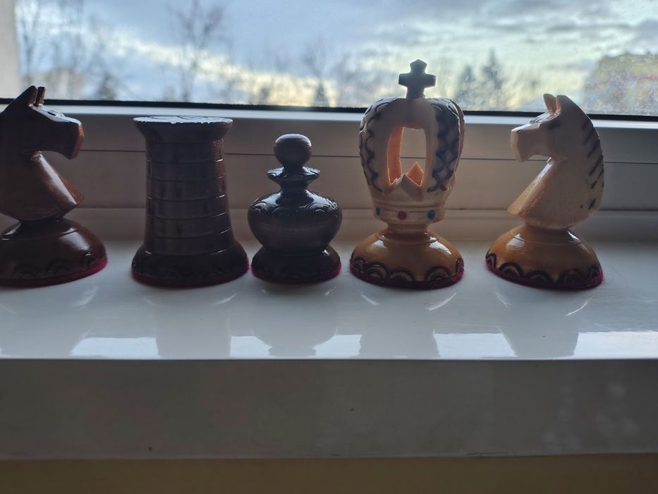 Дървен красив шах