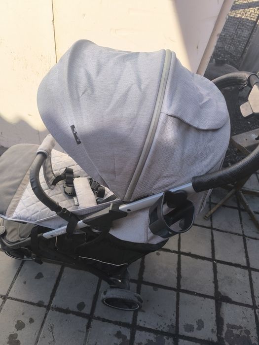 Продаю детскую коляску