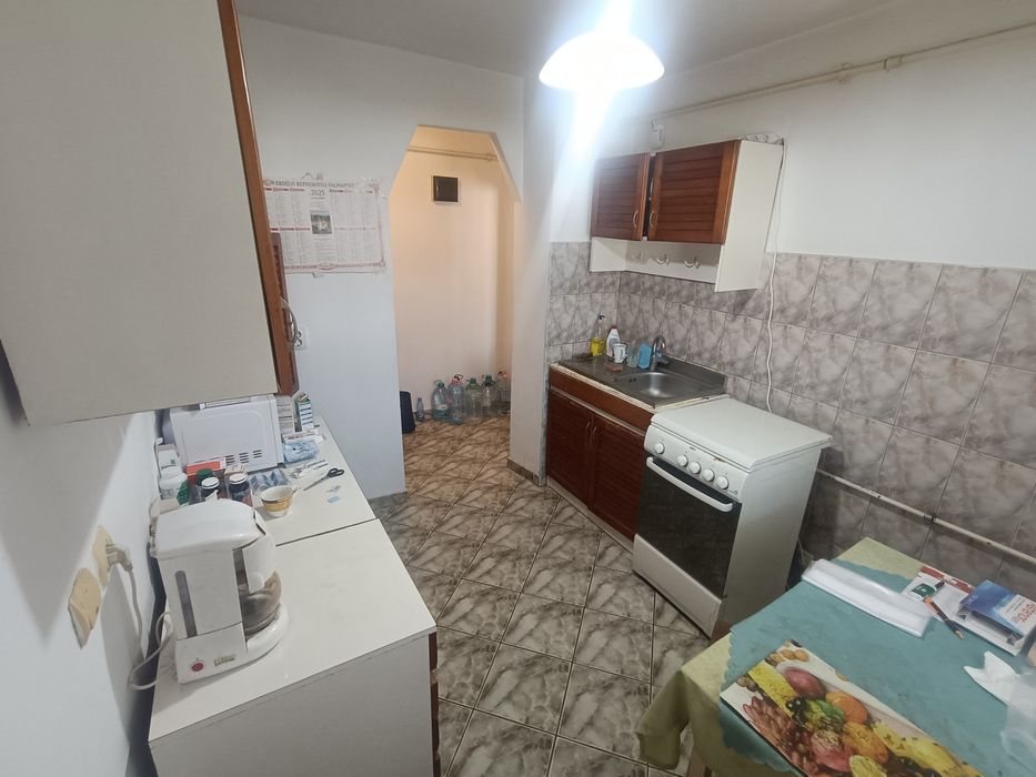 Apartament 2 camere, decomandat, 47 mp, etaj 4
