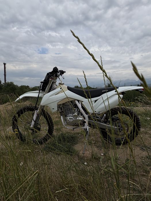 Продам мотоцикл avantis fx 250