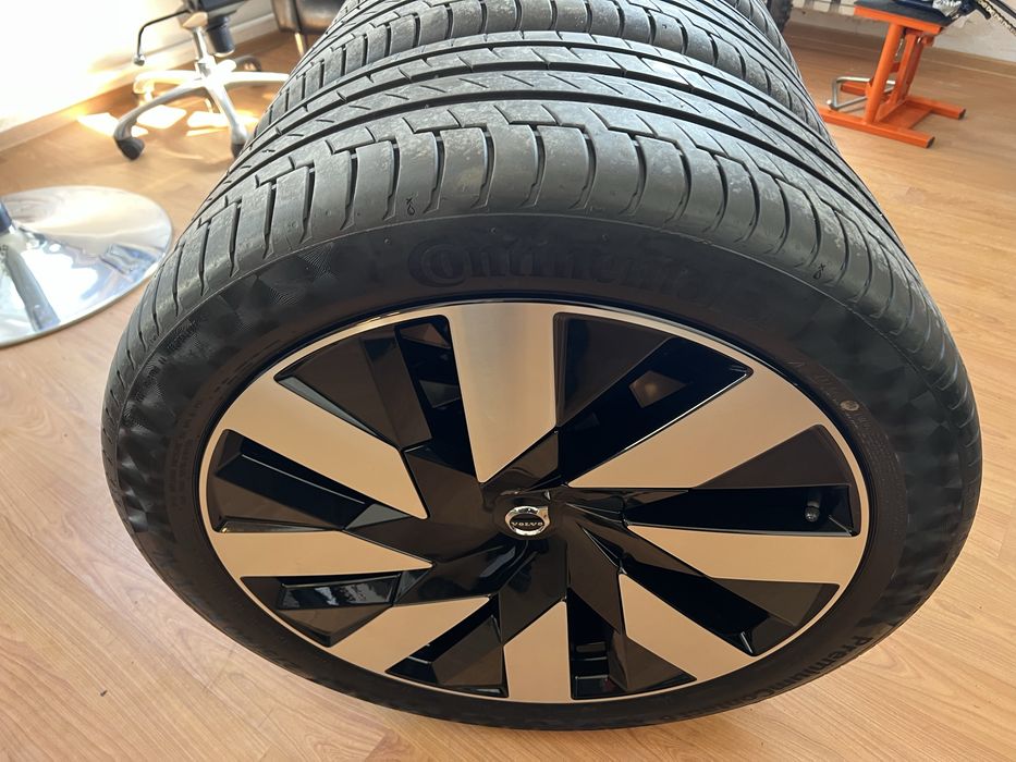 Jante vara noi complete 21inch Volvo XC90 Ultimate Dark R 275 40 21 An2025