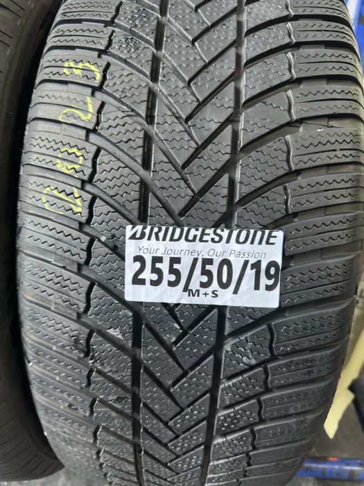 255/50/19 Good Year M+S