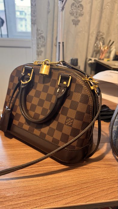 LV сумки оригиналы