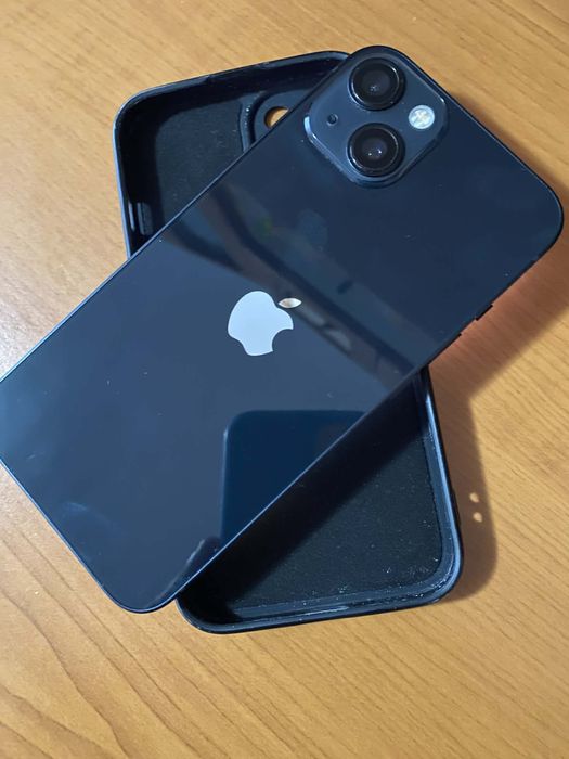 Vand iphone 13 128 gb aspect 10 /10  este ca nou