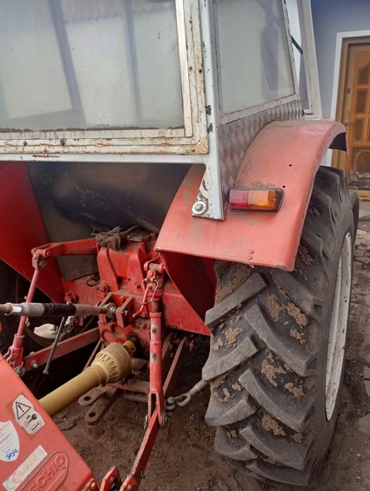 Tractor international 624 la dezmembrat