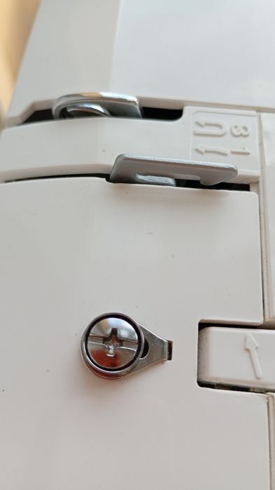 Шевна машина JANOME JUNO E1015 в гаранция