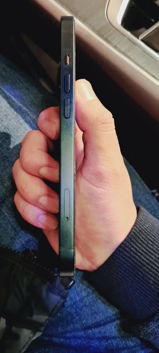 IPHONE 13 в идеальном состоянии