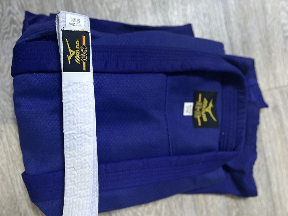 Форма для дзюдо и борьбы