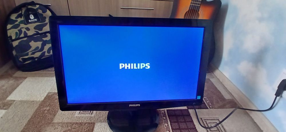 Продам монитор Philips