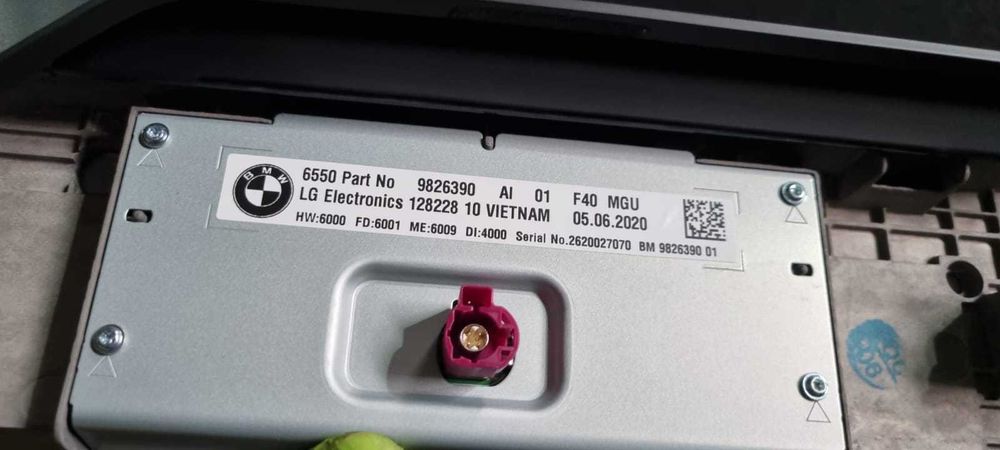 Display navigatie mare BMW seria 1 F40 Seria 2 F44 cod 9826390