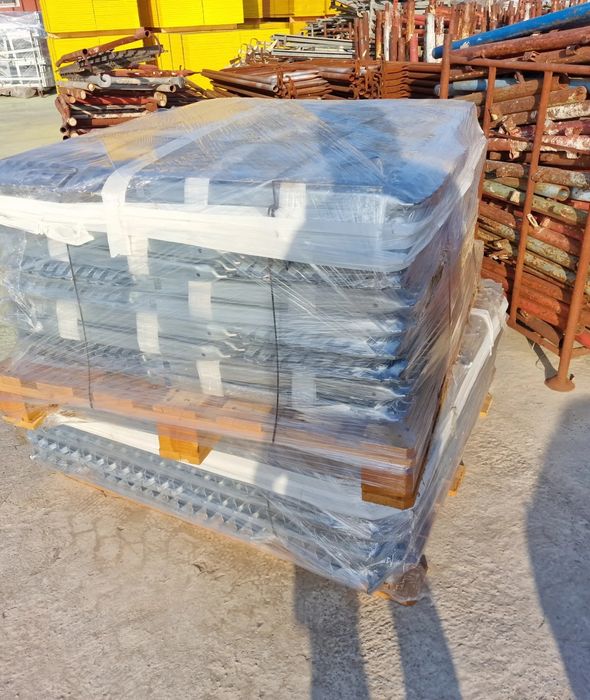 Профили за жълтия  кофраж всички елументи  за него на склад 3€