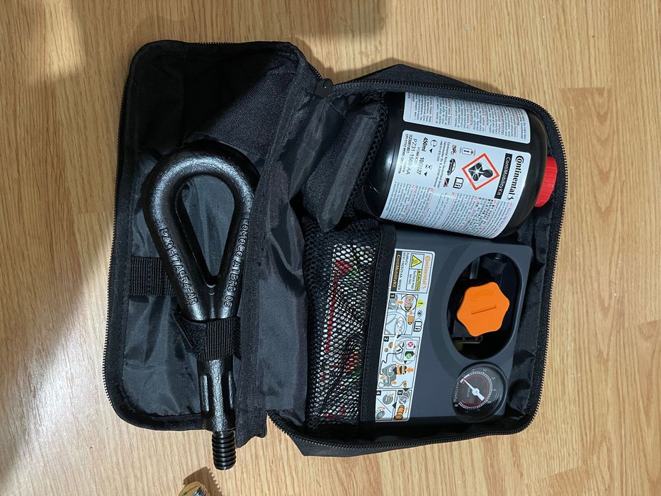 Vând compresoare auto kit complet de pană