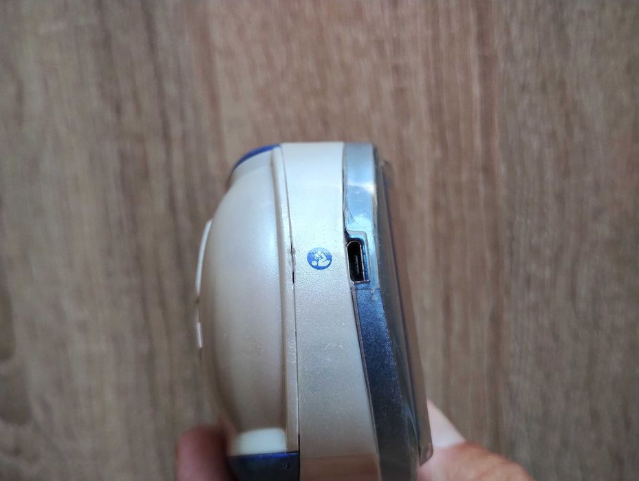 Продавам BIOPTRON Medolight Z4L – професионален уред за светлинна терапия