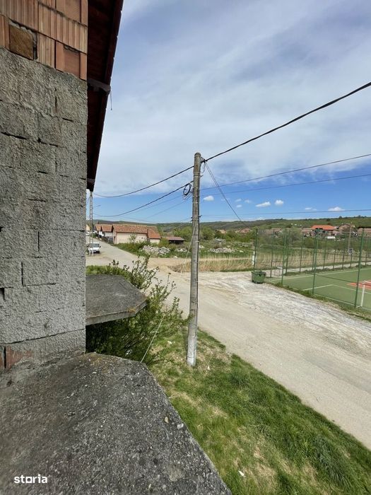 Casa la rosu de vanzare Daia Sibiu