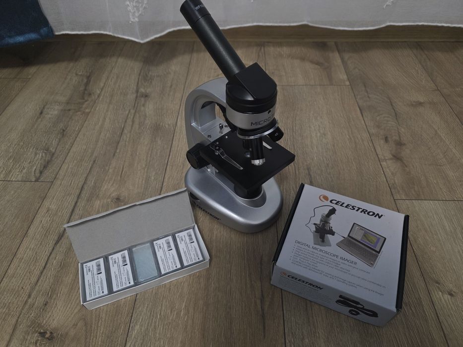 Microscop Celestron Micro360