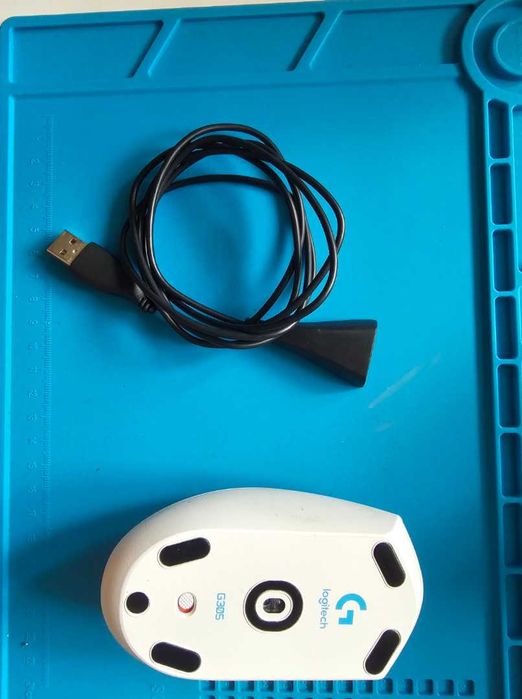 Logitech G305 LIGHTSPEED – Wireless Gaming Mouse – White