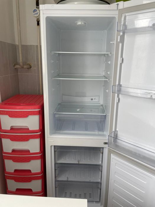 Продается холодильник
