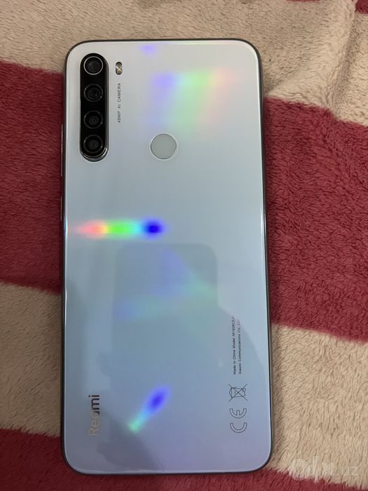 Продаю телефон Redmi Note 8