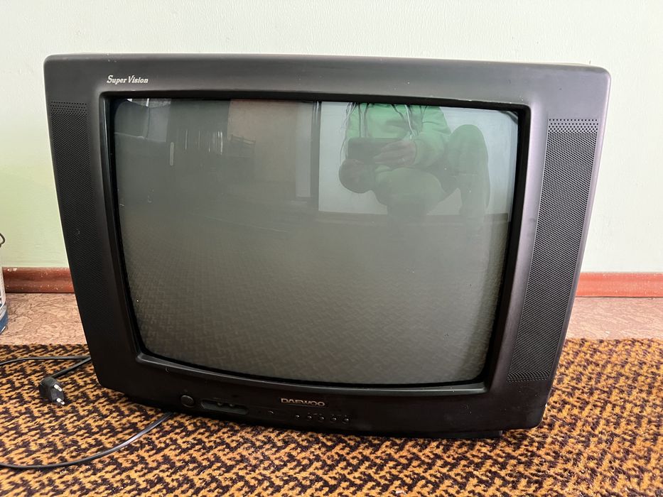 Продам телевизор