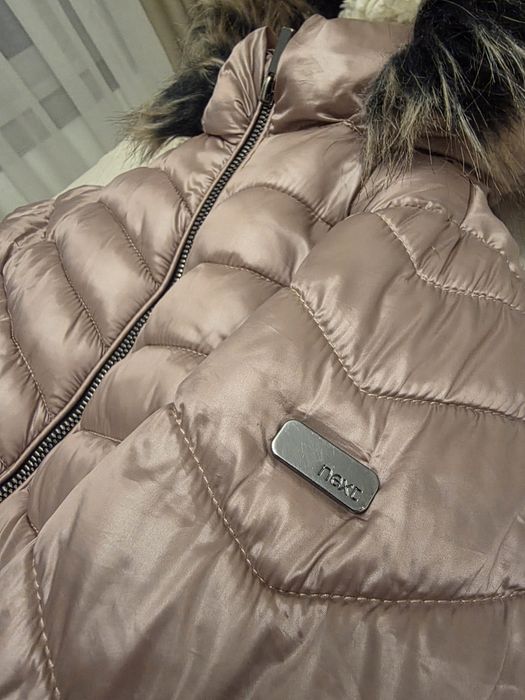 Продам детскую куртку