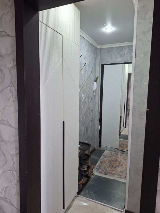 Продаётся 2 комнатная квартира  г Абае 3мик 15 дом