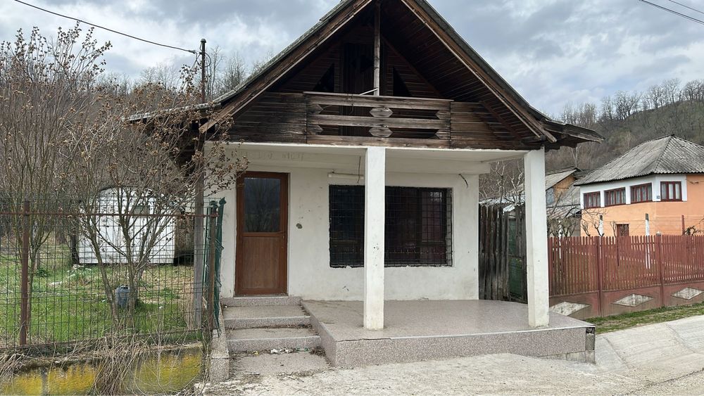 Inchiriez spatiu comercial