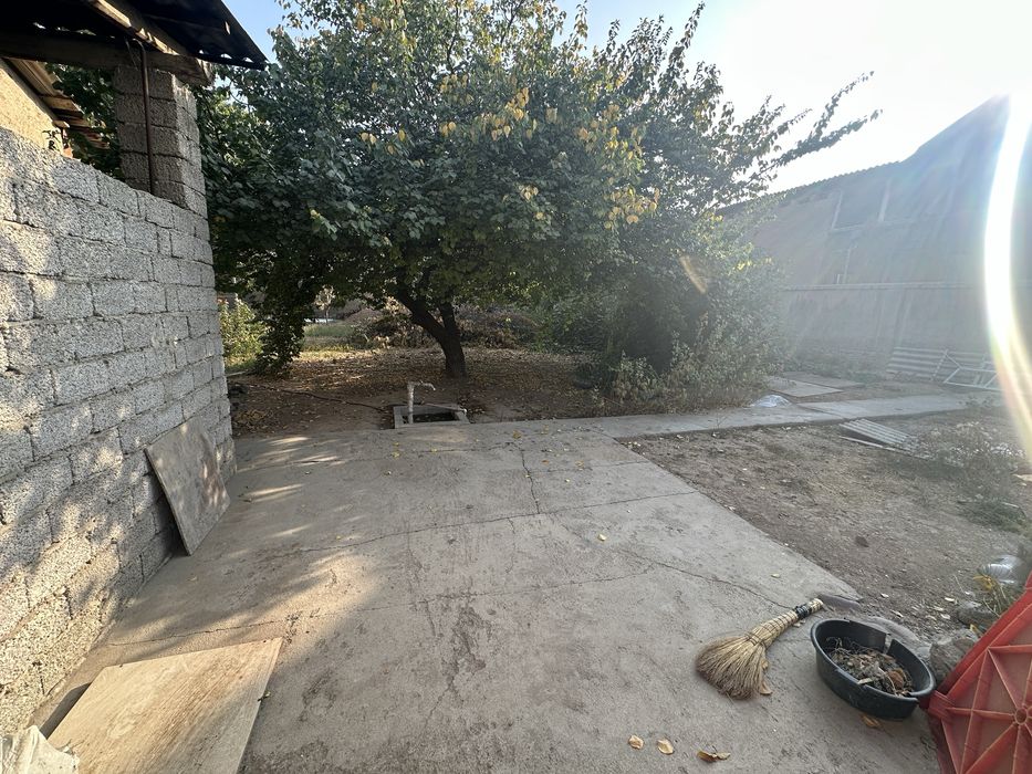 Uchaska 4 sotik sotiladi