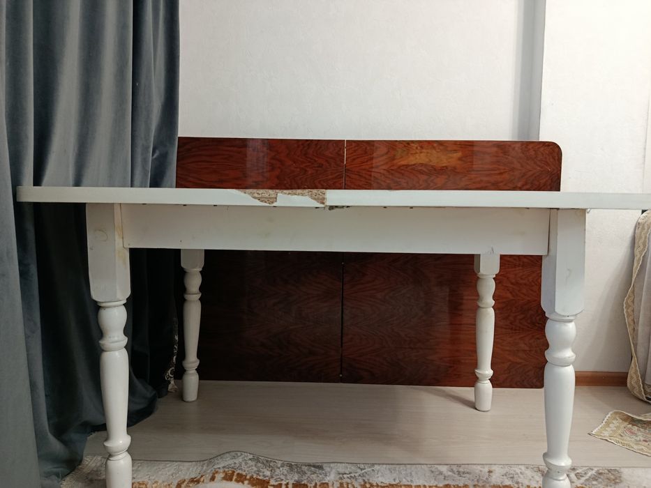 Продам стол 200см