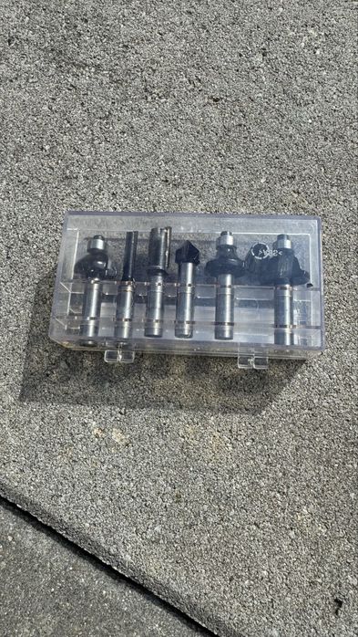 Freza Parkside cu acumulator