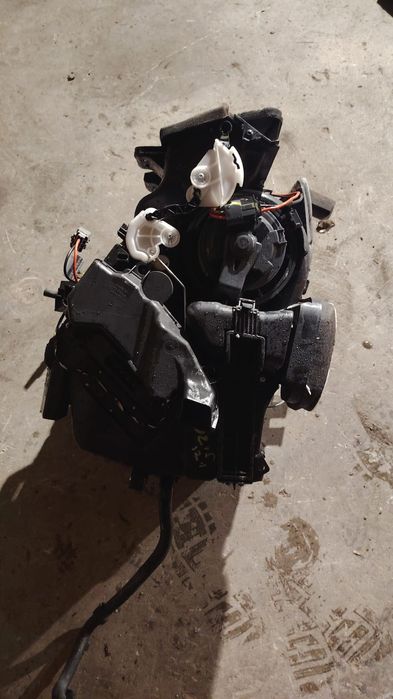 Grup incalzitor Aeroterma de sub bord  climatronic Dacia  Duster  HJD