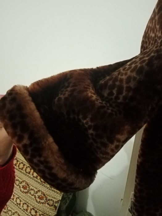 Haina superbă blană