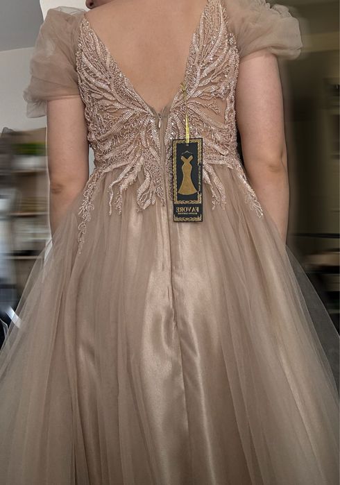 Официална рокля с тюл