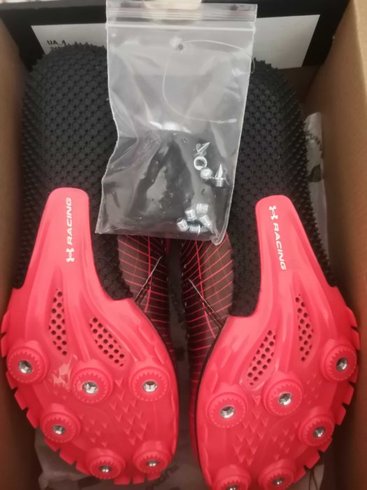 Шпайкове 40;441/2Under Armour