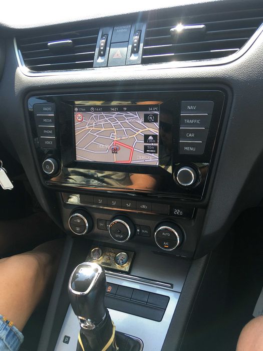 Škoda Активиране Apple CarPlay Android Auto Шкода Skoda Андроид Ауто