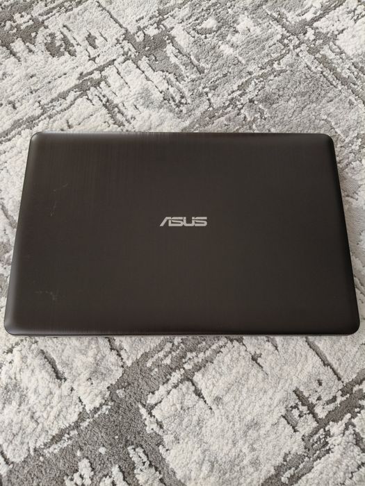 Laptop  Asus  4gr