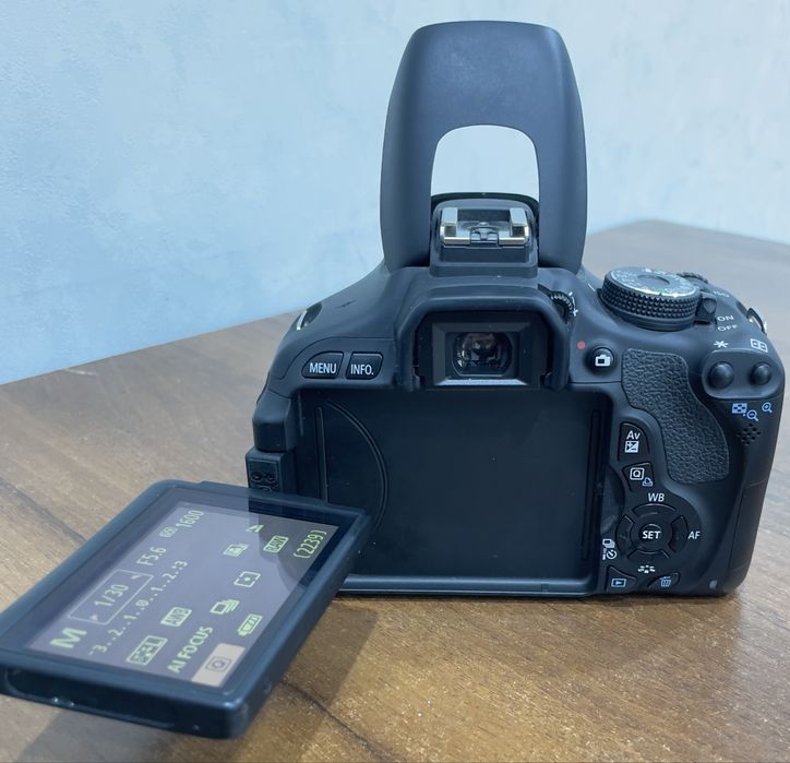 Canon 600d Фотоаппарат