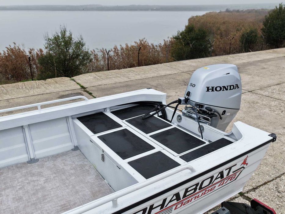 AlphaBoat A480 Barca din aluminiu