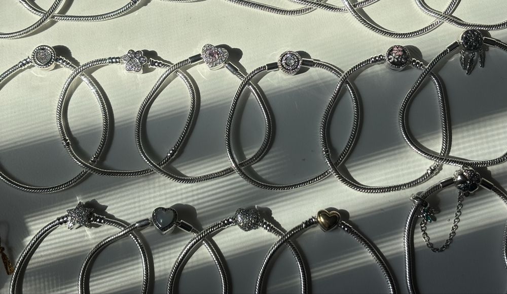 Гривни Pandora 19см S925 (талисмани)