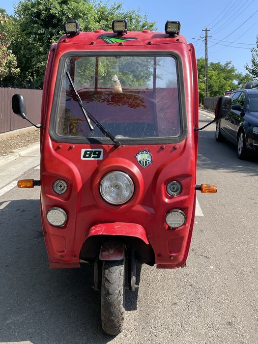 Vand triciclu eletric volta