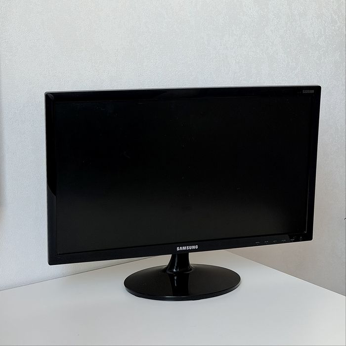 Монитор Samsung S22D300