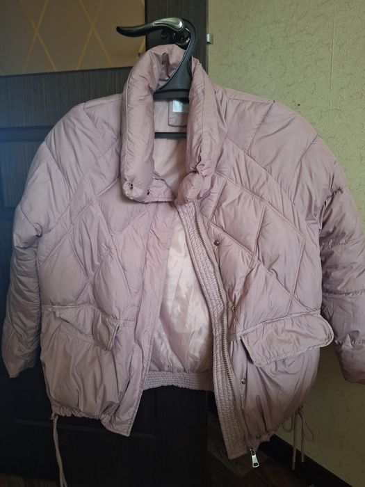 Продам женскую куртку