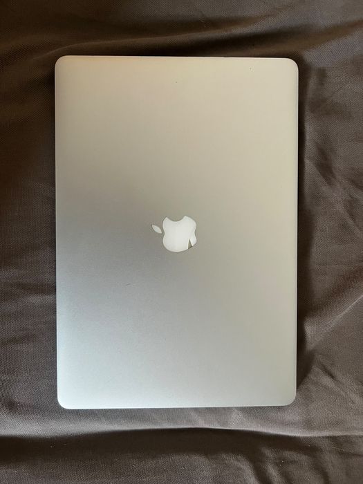 MacBook Pro 15.6 inch
